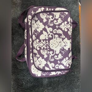 Thirty-One Perfect Party Thermal Expandable Casserole Carrier. Plum/gray. NWOT